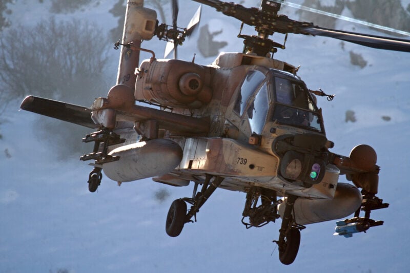 Apache Helicopter