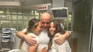 Rescued hostage Shlomi Ziv reunites with his family