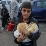 Gaza boy with pita