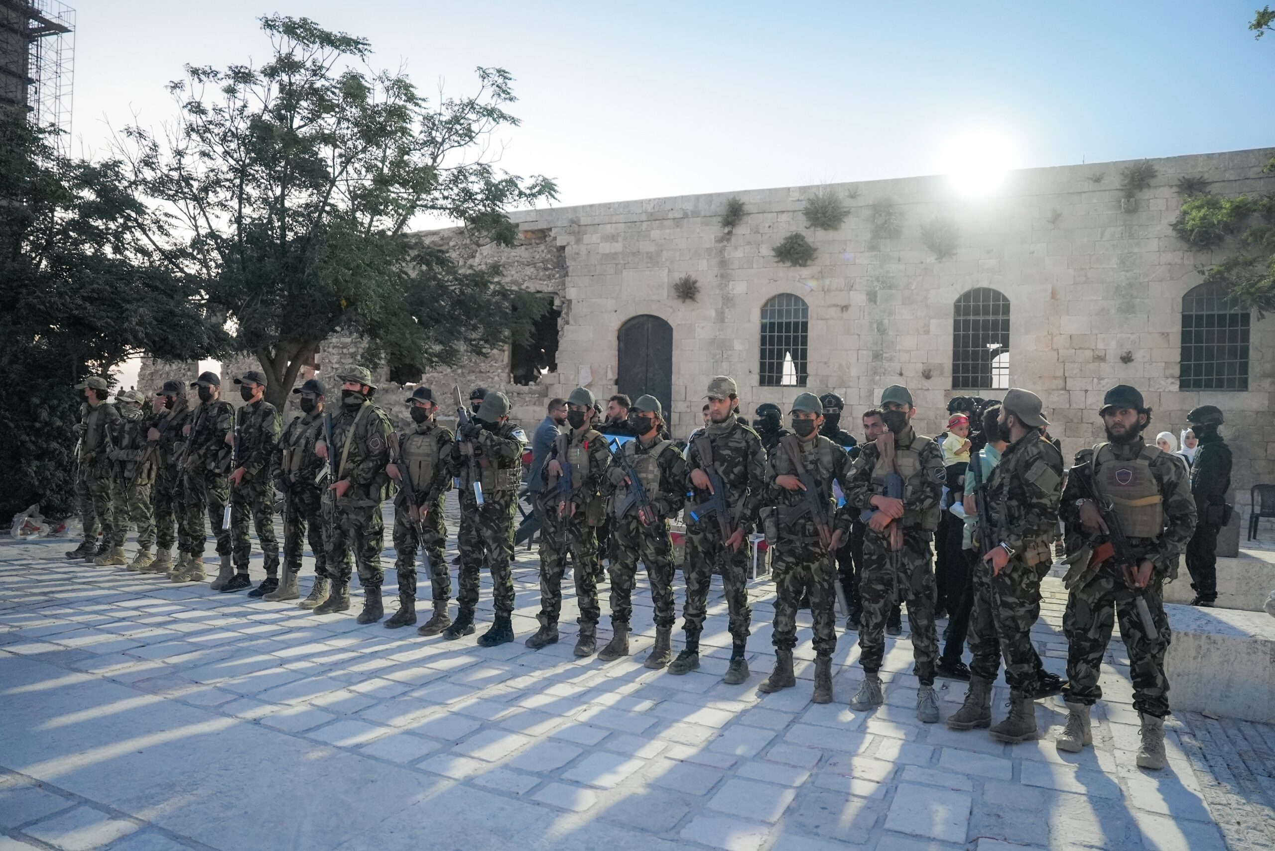 Syrian government soldiers