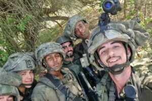 Captain Ori Shani and his squad on October 7th (Courtesy of Shani family)