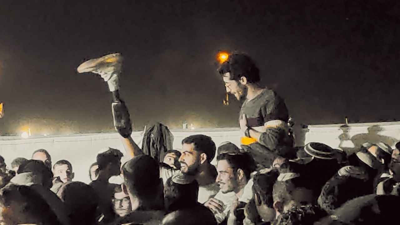 Triumph of the Spirit – IDF soldiers who lost limbs take part in Simchat Torah celebrations