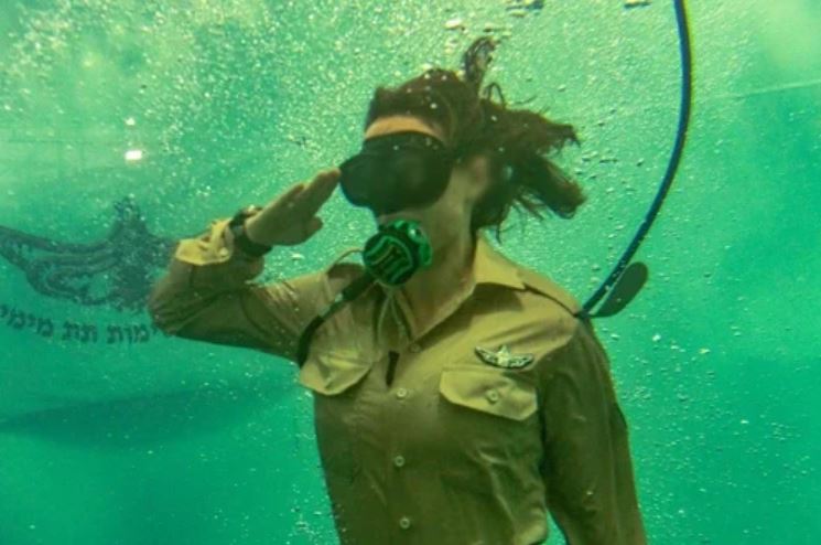 IDF diver