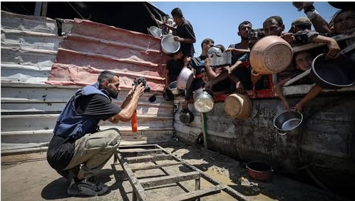 Staged Hamas Photography